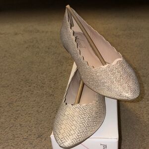 Xappeal Textured Cream Flats